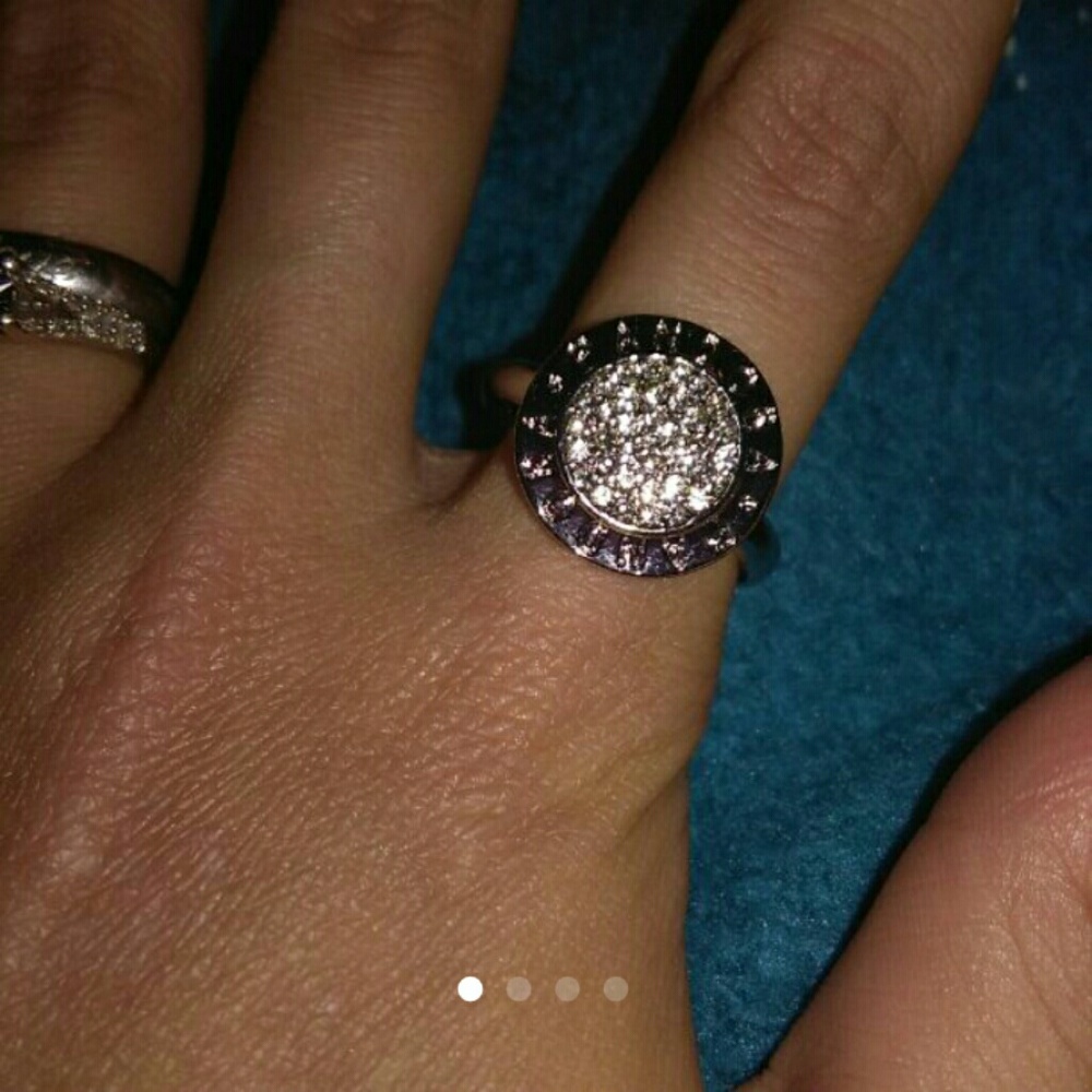 Pandora Ring