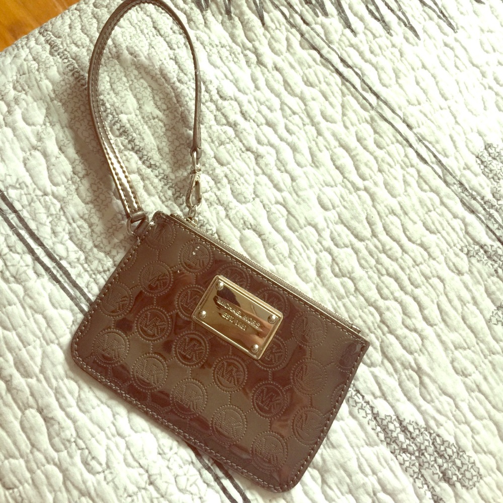 Michael Kors wristlet