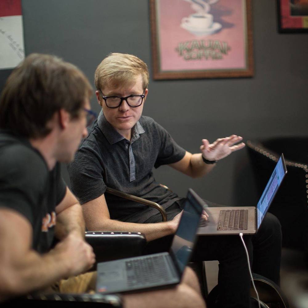 Meet your Posher, Carl