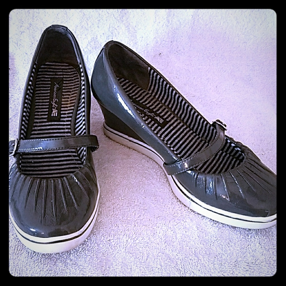 American Eagle wedge