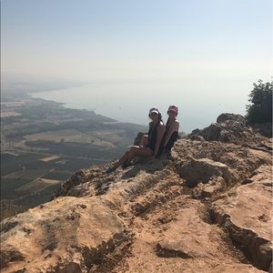 Meet your Posher, Lily