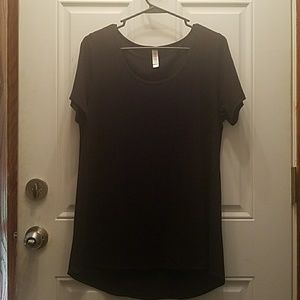 Lularoe medium black classic t