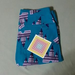 BNWT Lularoe OS Castles