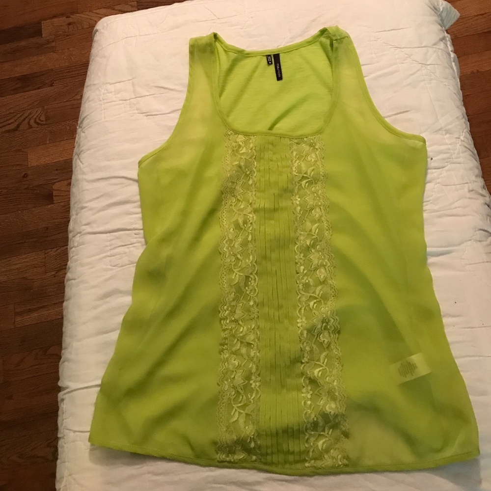 Light weight tank top