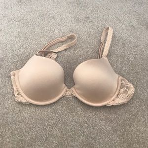 PINK Victoria's Secret Lightly Lined Bra