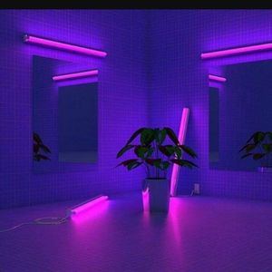 Meet your Posher, Lloyd