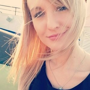 Meet your Posher, Monica