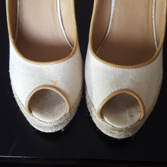 Canvas Woven Steve Madden Wedges - 6M - Picture 4 of 7