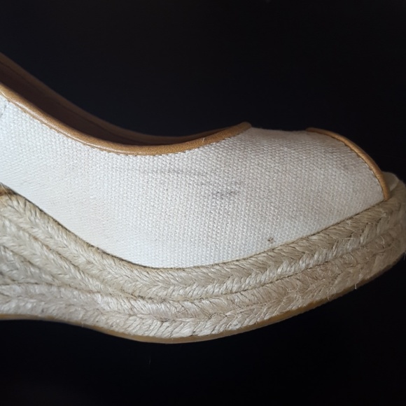 Canvas Woven Steve Madden Wedges - 6M - Picture 6 of 7