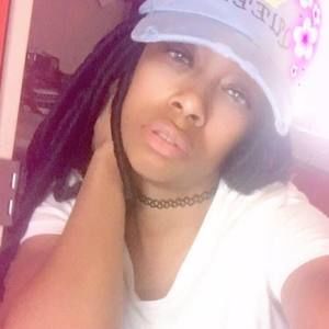 Meet your Posher, Elisha