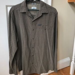 Men's Columbia long sleeve med shirt