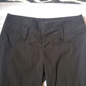 Gray/black trouser capris