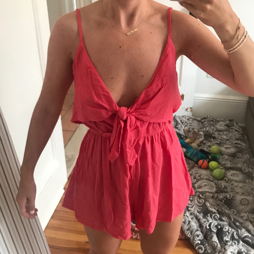 Romper with bow tie in front