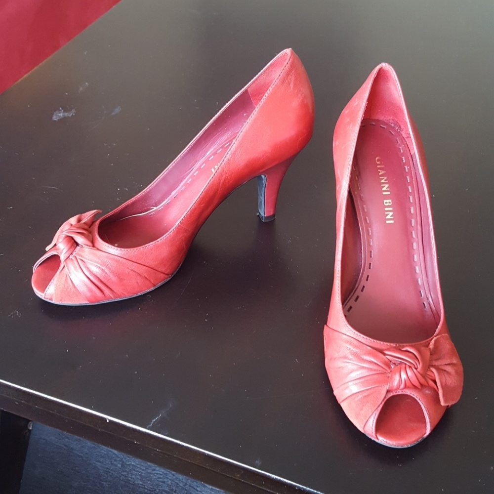 Gianni Bini Leather & Suede Red Peep Toes - Size 6