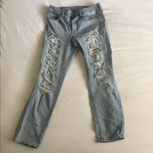 AE Size 6 short Tomgirl fit distressed jeans