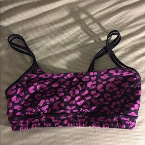 Lululemon sports bra