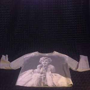 Marilyn Monroe crop sweater