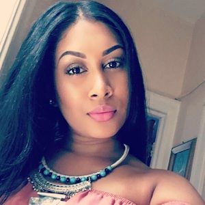 Meet your Posher, Lois