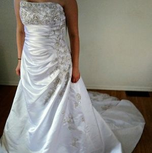 Wedding dress