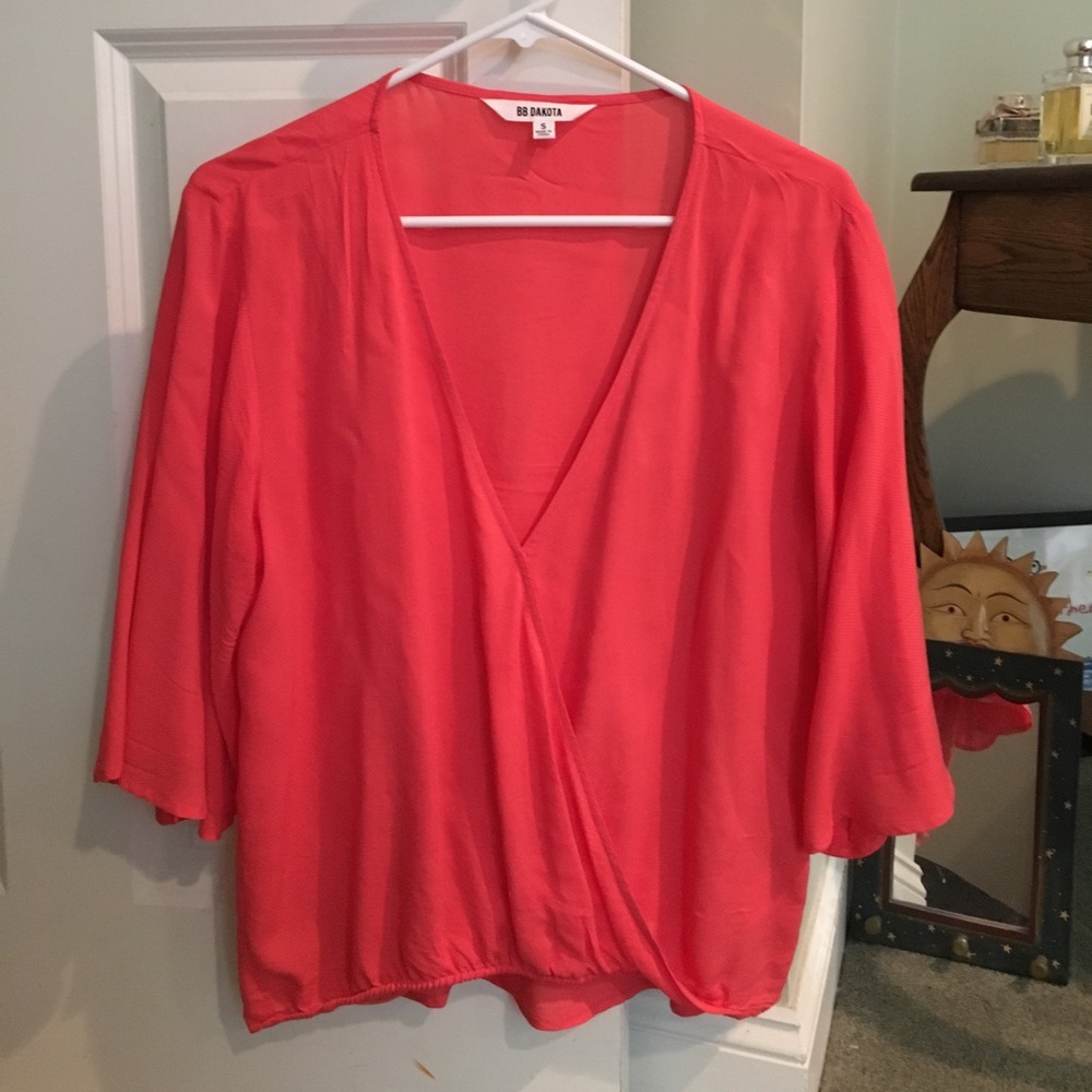 Bb Dakota 3/4 sleeve rayon top.