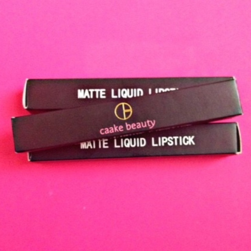 Red Velvet Caake Matte Liquid Lipstick