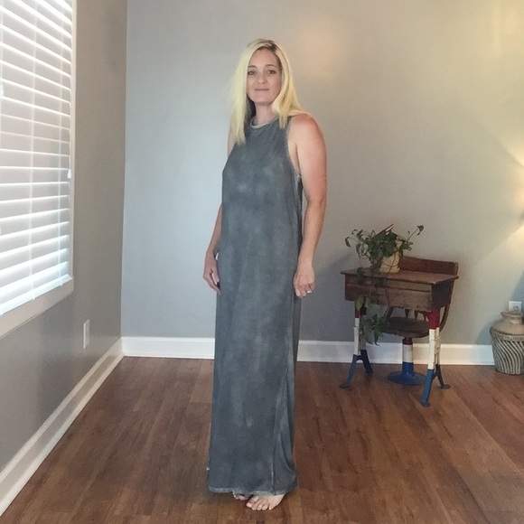 Acid Washed Maxi Dress - Picture 5 of 7