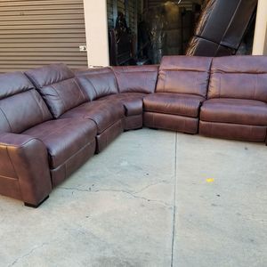 Meet your Posher, Ali