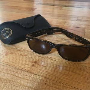Ray-Ban Tortoise Shell Wayfarer