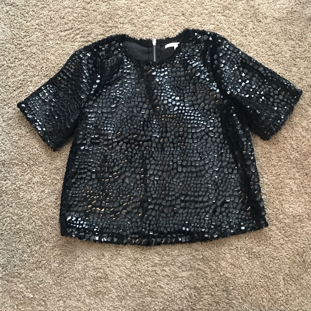 Black shirt