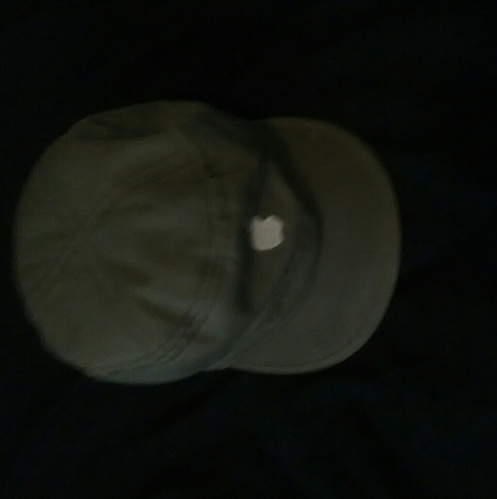 Apple hat