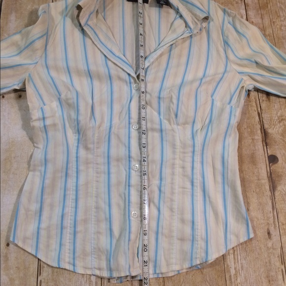 Ny&Co 3/4 sleeve fitted button down blouse - Picture 3 of 7