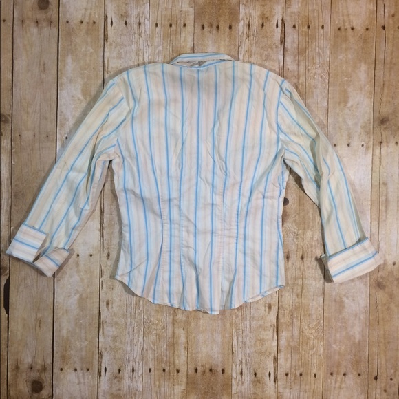 Ny&Co 3/4 sleeve fitted button down blouse - Picture 6 of 7