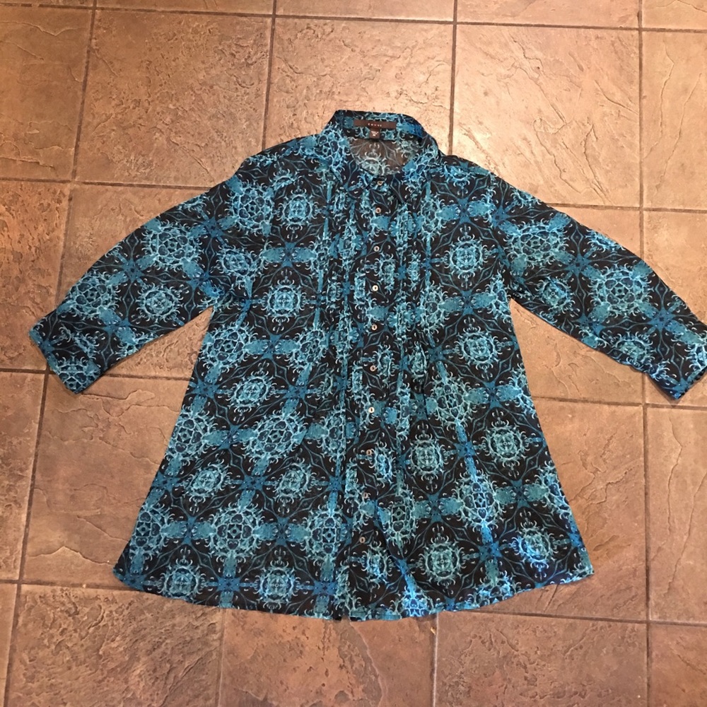 Fever Blouse with 3/4 length sleeves