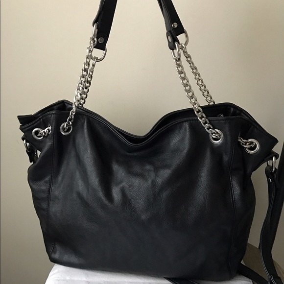 Forever 21 Handbags - Forever 21 black vegan leather bag