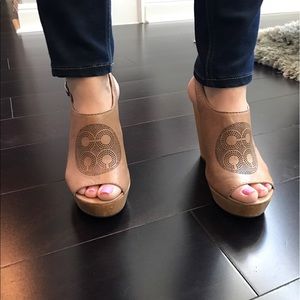 coach wedges