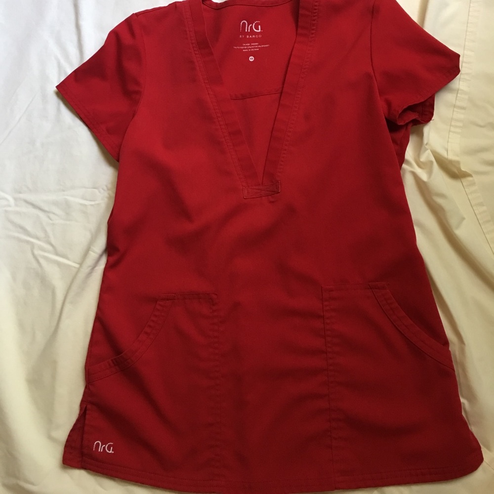 SOLD!!GREY'S ANATOMY NRG SCRUBS XS