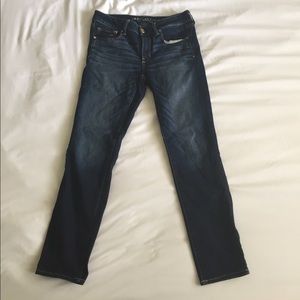 AE dark wash size 8 short skinny jeans