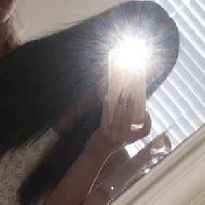 Meet your Posher, Lauren