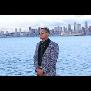 Meet your Posher, Elias