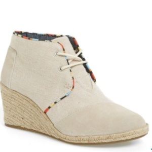 ⚡️FLASH SALE⚡️TOMS Burlap Suede Women's Wedges