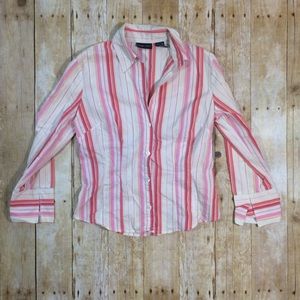 Fitted 3/4 sleeve NY&Co button down blouse