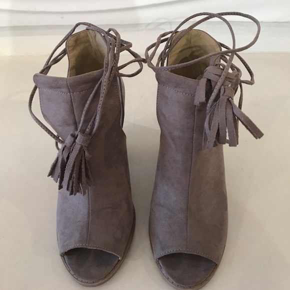 Shoes - Lace up booties