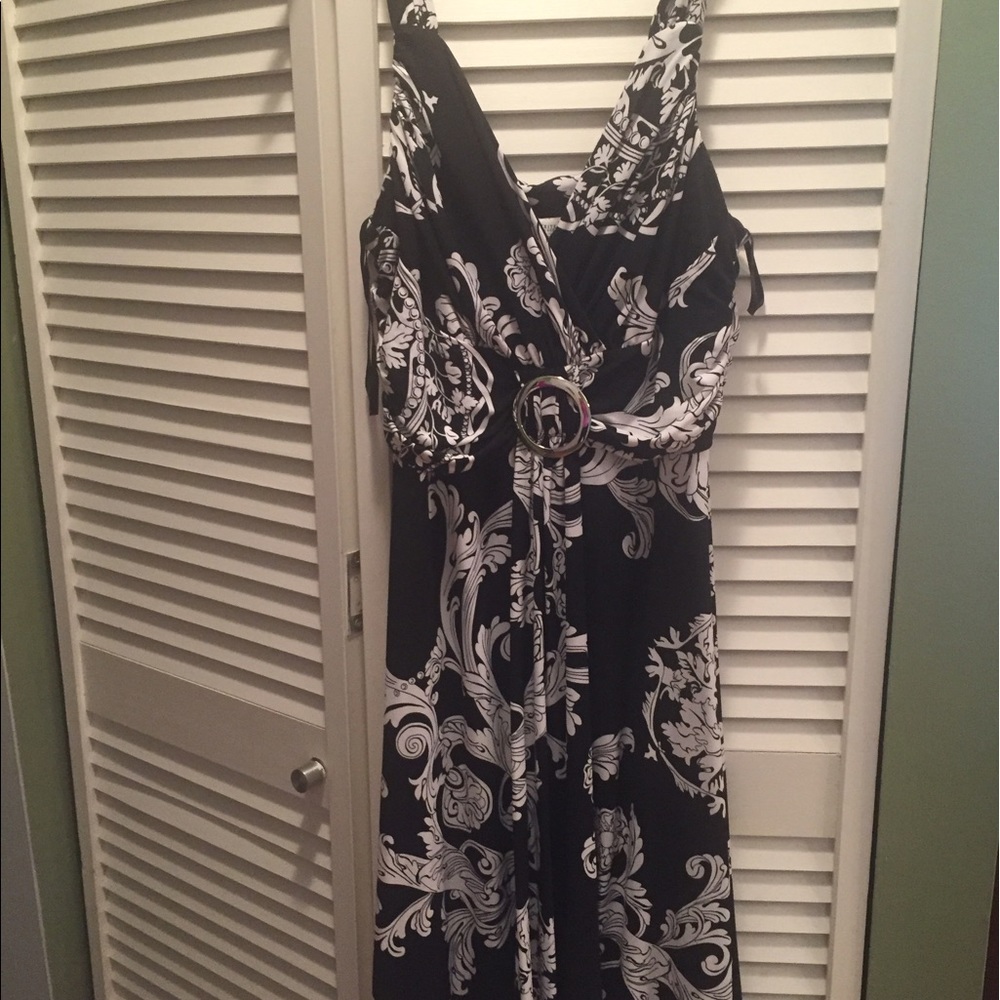 White House Black Market dress - size 12