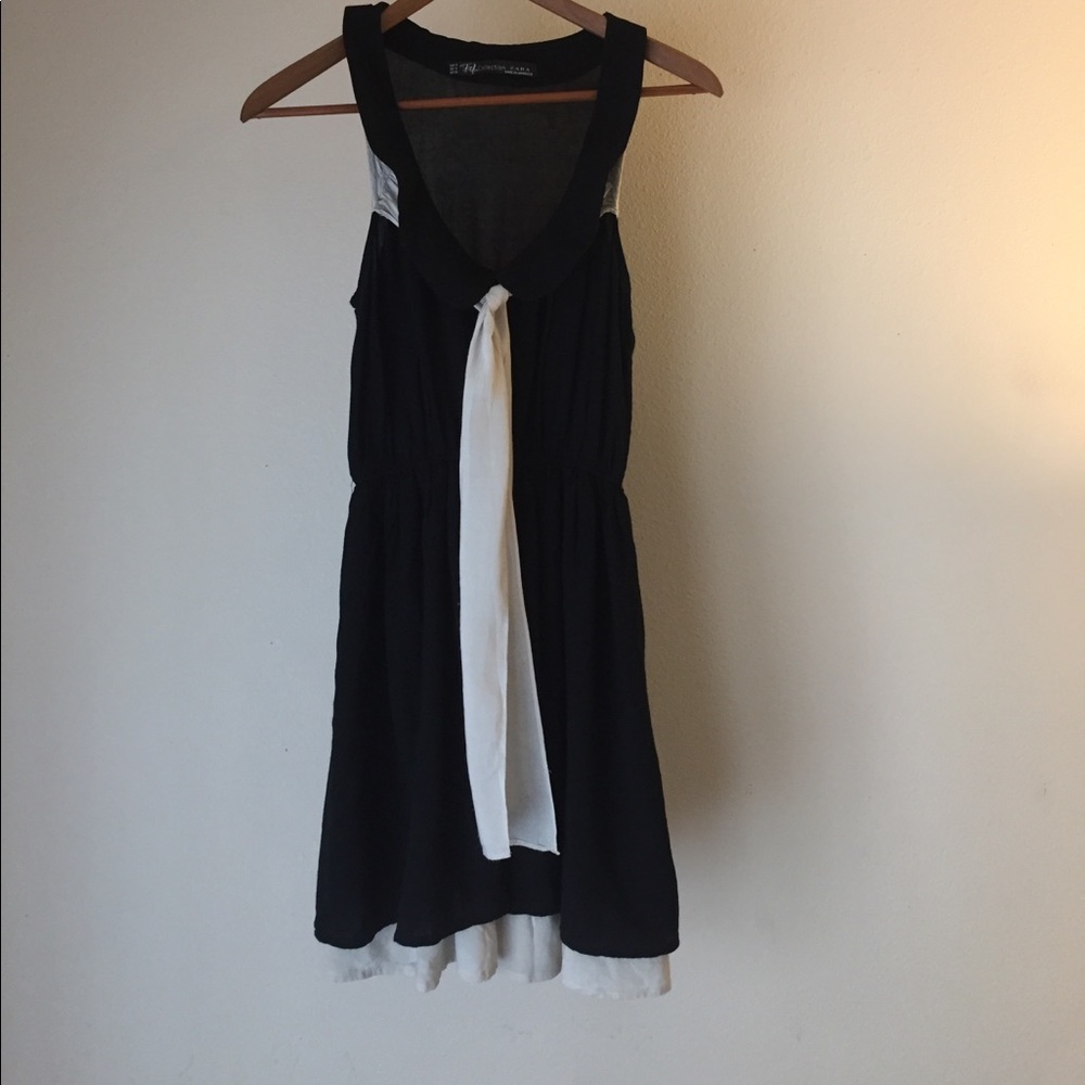 Adorable collared cinch-waist dress