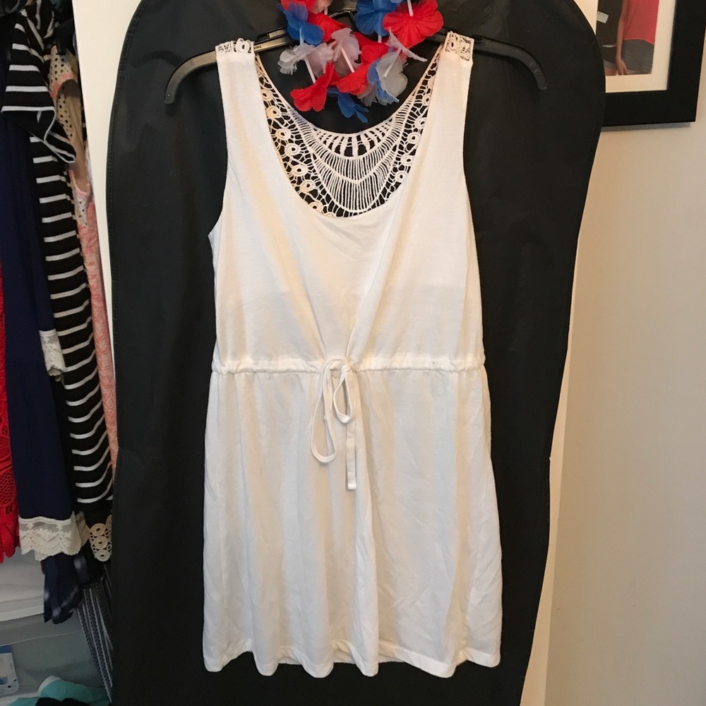 BEACH CROCHET BACK COVER UP ‼️ make an offer!