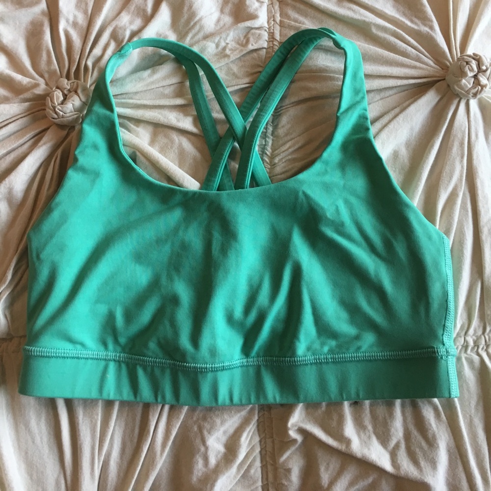Green lululemon sports bra