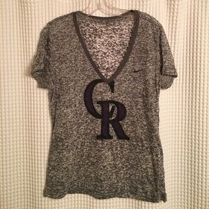 Colorado Rockies v neck