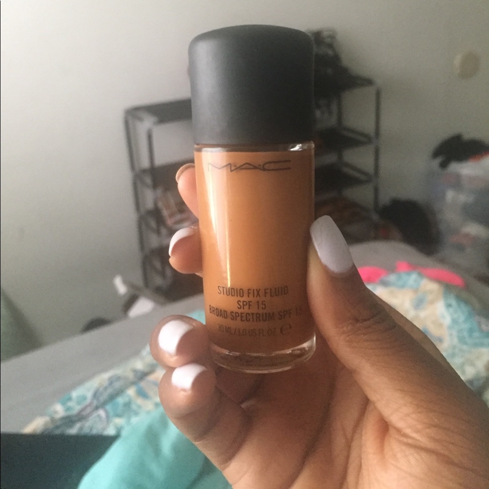 MAC studio fix fluid NW45