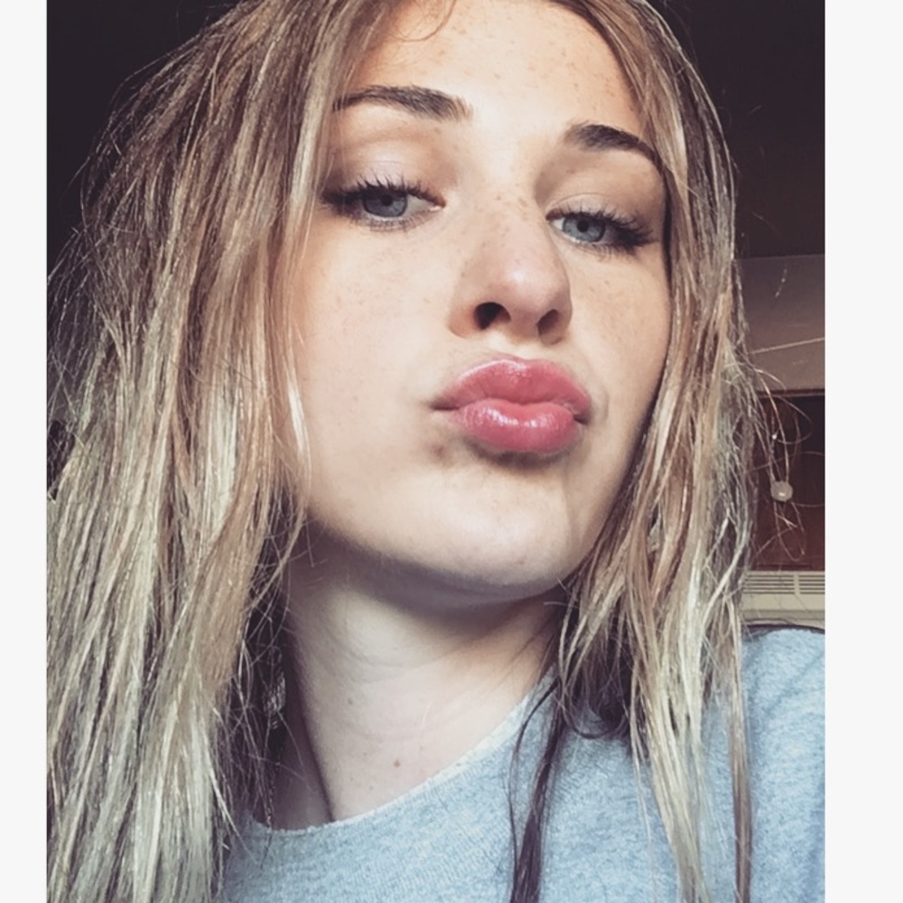 Meet your Posher, Karly