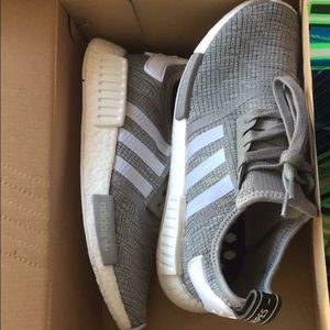 Men's NMD R1  Solid Grey/White